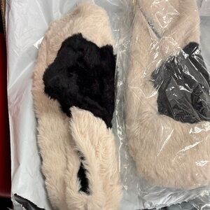VHNY Cream and Black Faux Fur Slippers - Unisex